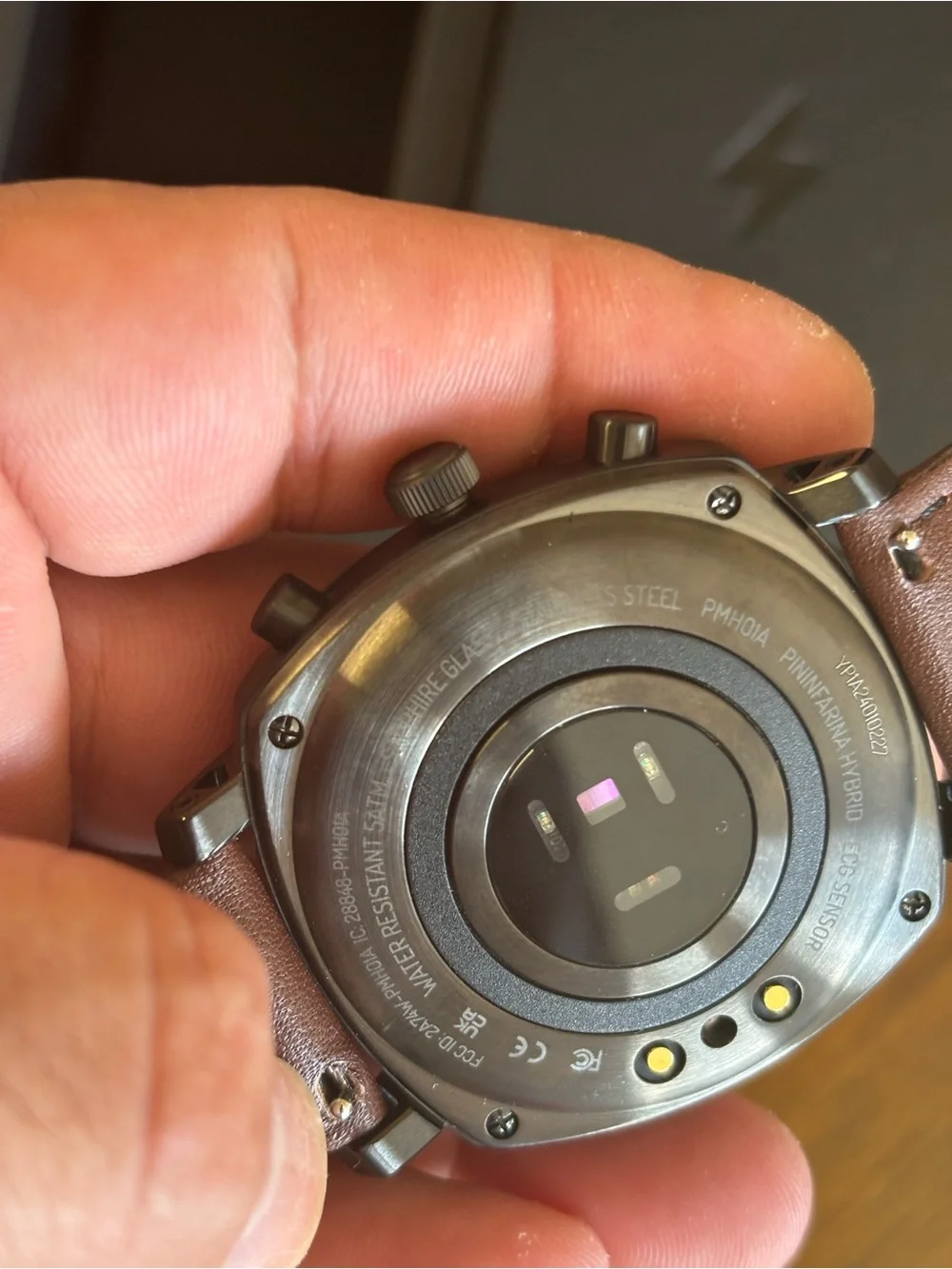 Pininfarina hybrid leather smartwatch